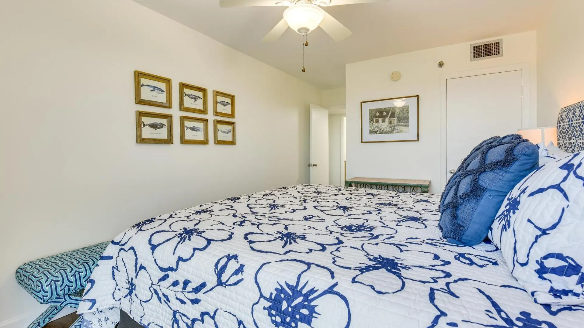 Airy Destin Condo With Pool - Walk To Private Beach! Apartment