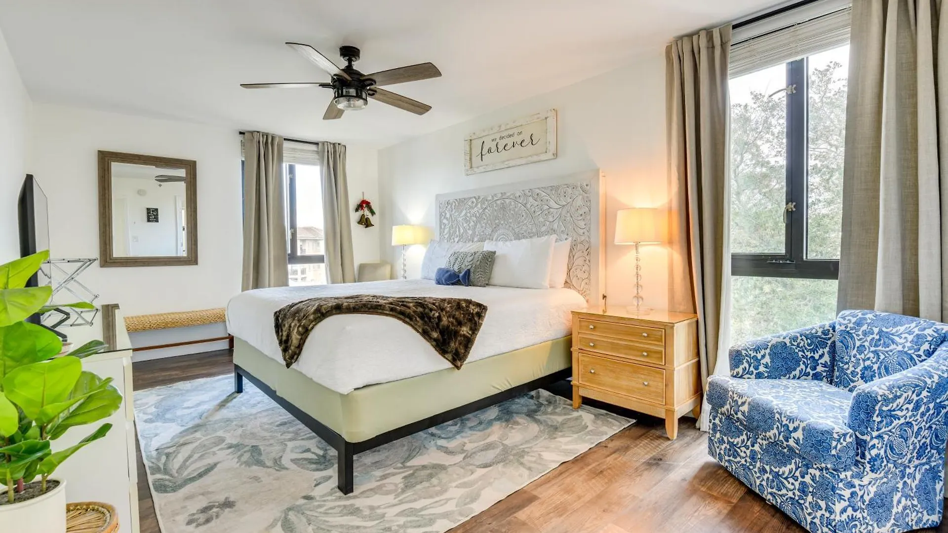 Apartment Airy Destin Condo With Pool - Walk To Private Beach!