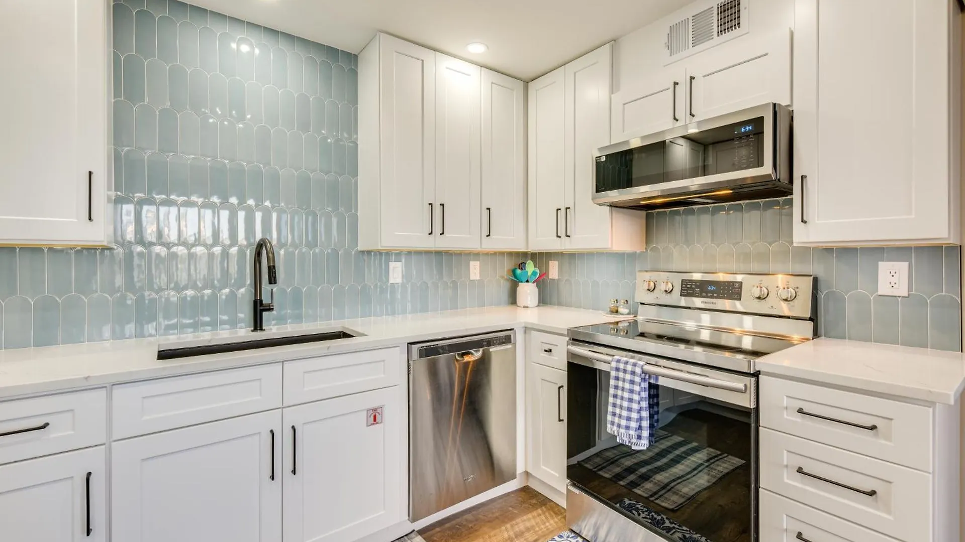 Airy Destin Condo With Pool - Walk To Private Beach! United States