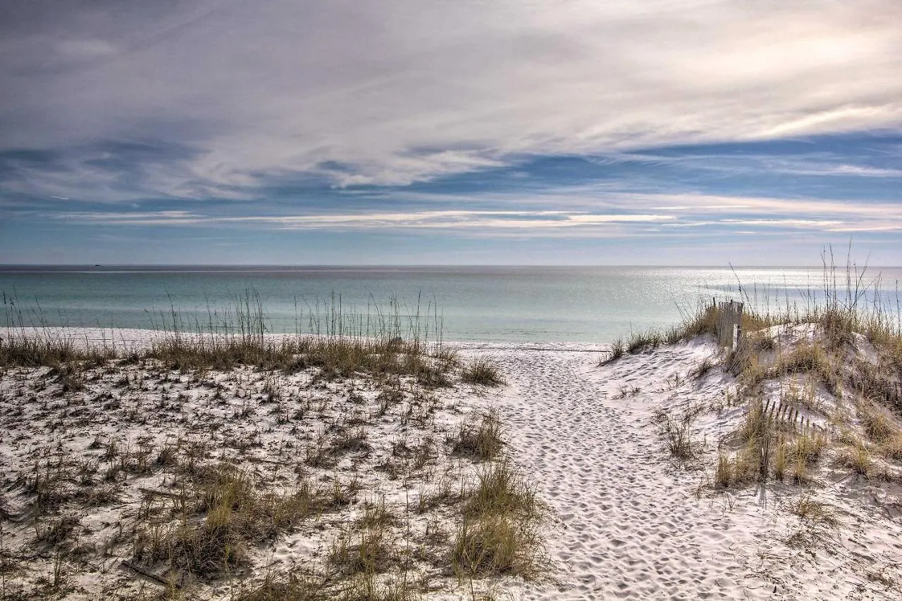 Apartment Airy Destin Condo With Pool - Walk To Private Beach! United States
